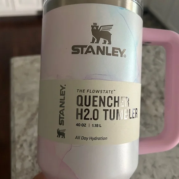 Target Exclusive Stanley 40 oz Stainless Steel H2.0 FlowState Quencher Tumbler - Picture 7 of 8